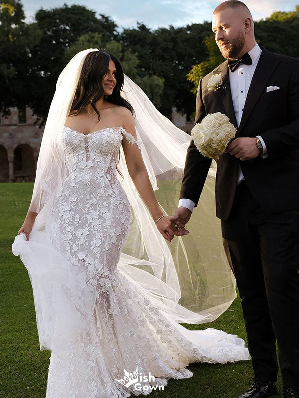 Elegant White Sweetheart Lace Mermaid Long Weddingc Dresses With Sweep Trailing ,WDH165